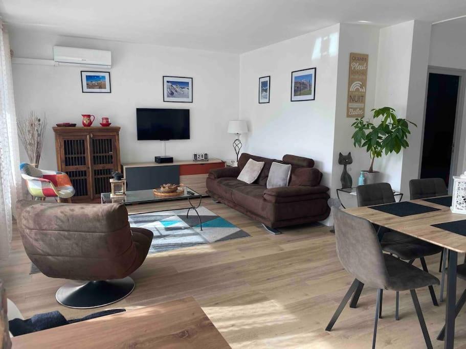 Apartament Le Chasseur Alpin Albertville Zewnętrze zdjęcie